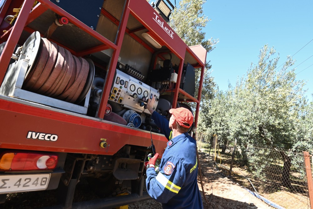 Συναγερμός για πυρκαγιά στου Ρέντη σε εγκαταλελειμμένο κτήριο