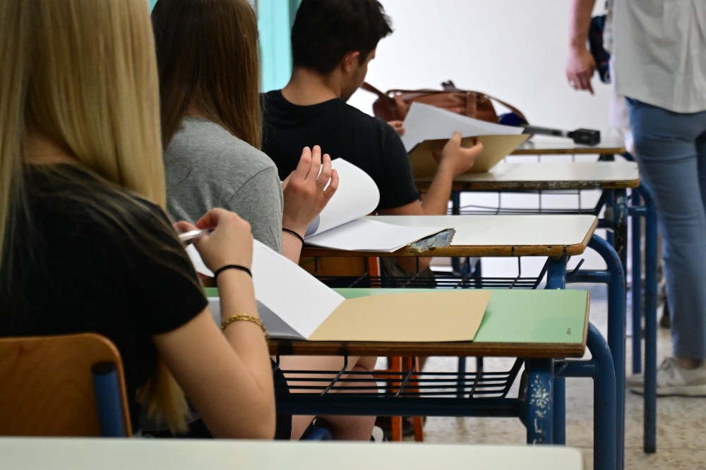 Πανελλαδικές Εξετάσεις: Αρχή το πρωί της Παρασκευής - Οδηγίες για τους υποψήφιους (video)