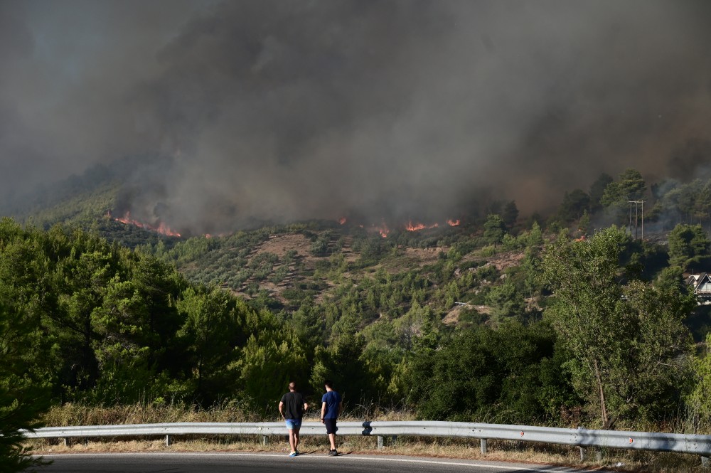 Δωρεάν διέλευση από σταθμούς διοδίων για τη διευκόλυνση των πυρόπληκτων