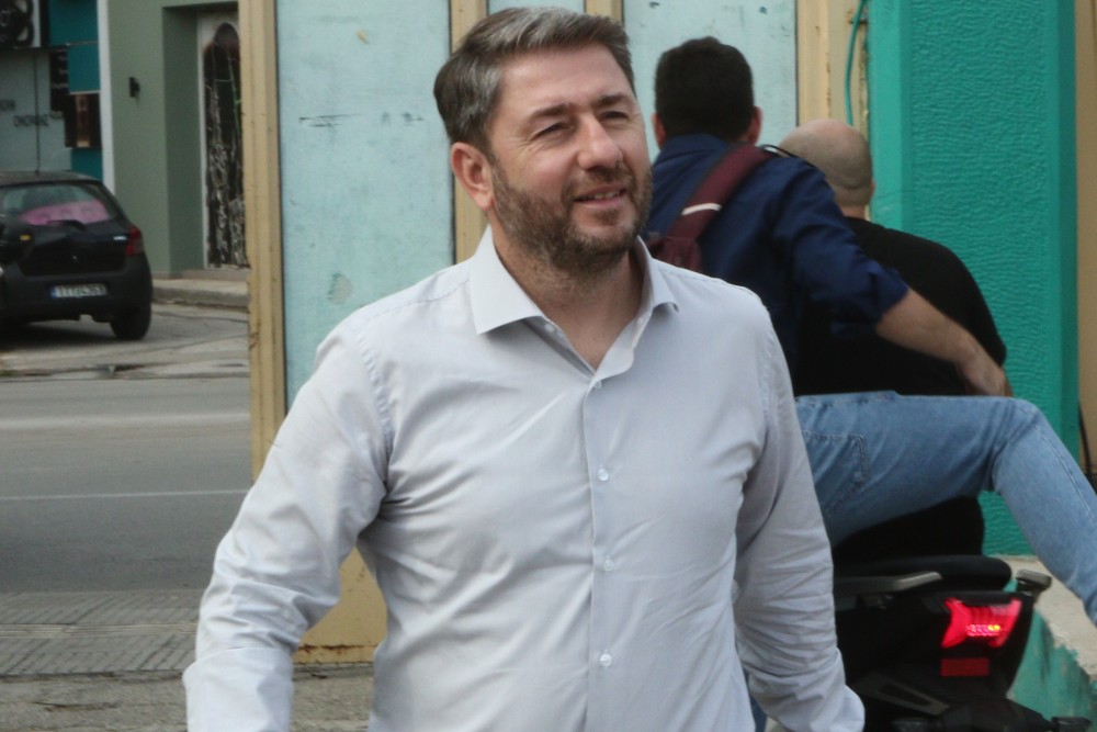 Νίκος Ανδρουλάκης: ο παντογνώστης προπονητής εξέδρας πρόεδρος του ΠΑΣΟΚ