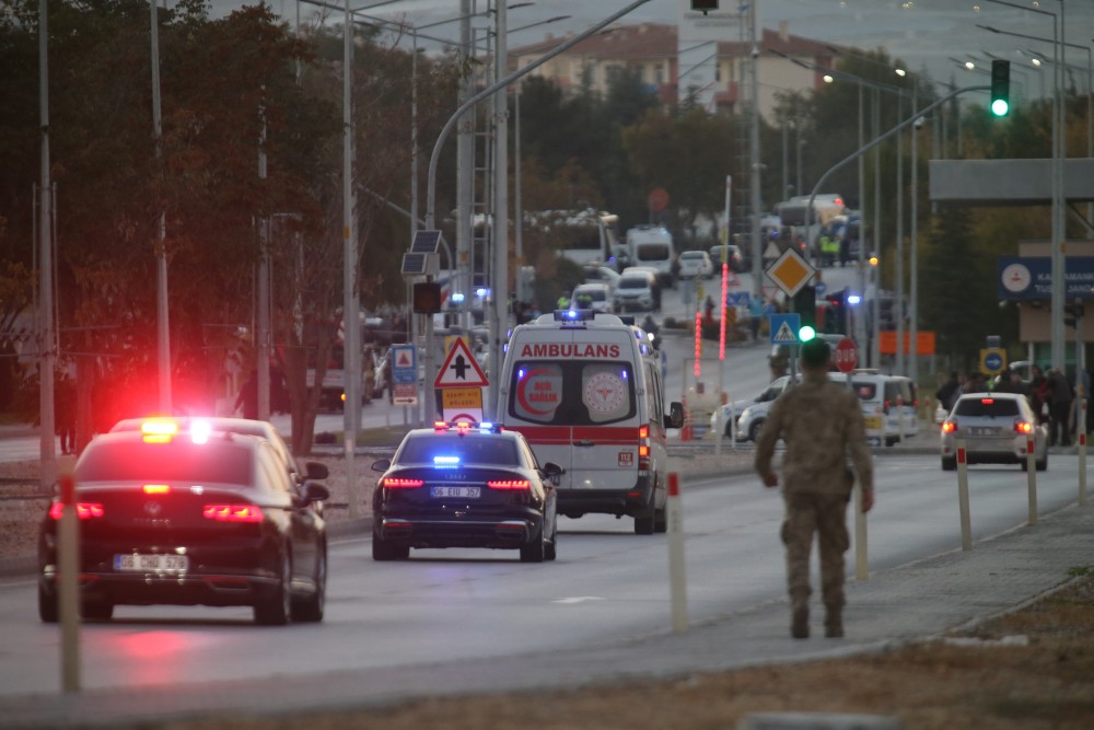 Η Τουρκία βομβάρδισε θέσεις του PKK σε Ιράκ και Συρία μετά την επίθεση στην Άγκυρα