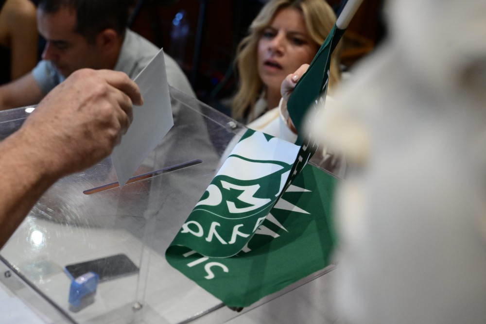 Οι αθλιότητες γυρίζουν μπούμερανγκ: ο Ανδρουλάκης, οι κουμπαριές και το κάρμα