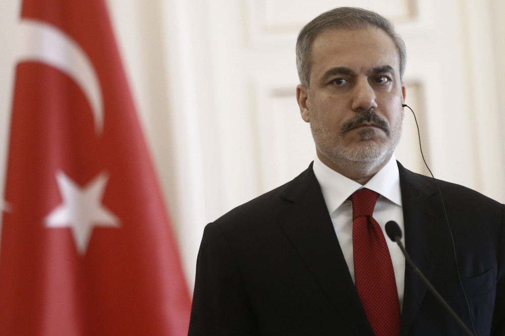 Επιθέσεις Φιντάν κατά Ελλήνων πολιτικών: «Καλλιεργούν αντιτουρκικό κλίμα» (video)