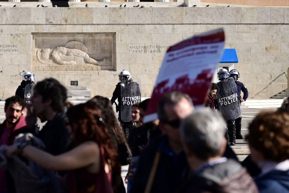 Ολοκληρώθηκαν οι πορείες στο κέντρο -  Άνοιξαν οι δρόμοι