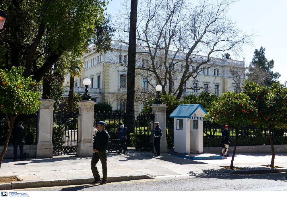 Τα μικροκομματικά παιχνίδια ΠΑΣΟΚ-ΣΥΡΙΖΑ και η Προεδρία της Δημοκρατίας