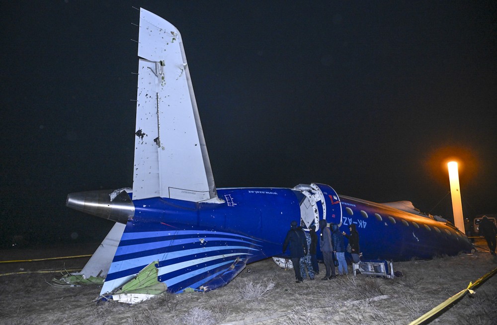 Καζακστάν: 38 οι νεκροί - Η Azerbaijan Airlines αναστέλλει τις πτήσεις προς το Γκρόζνι