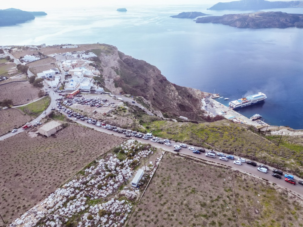 Σαντορίνη: σεισμικό μπαράζ με τρεις δονήσεις σε μισή ώρα