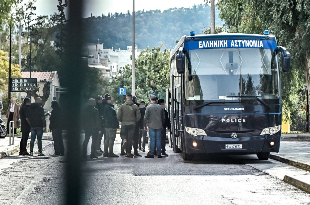 ΕΛΑΣ: σε διαθεσιμότητα οι 11 αστυνομικοί που εμπλέκονται στο κύκλωμα προστασίας