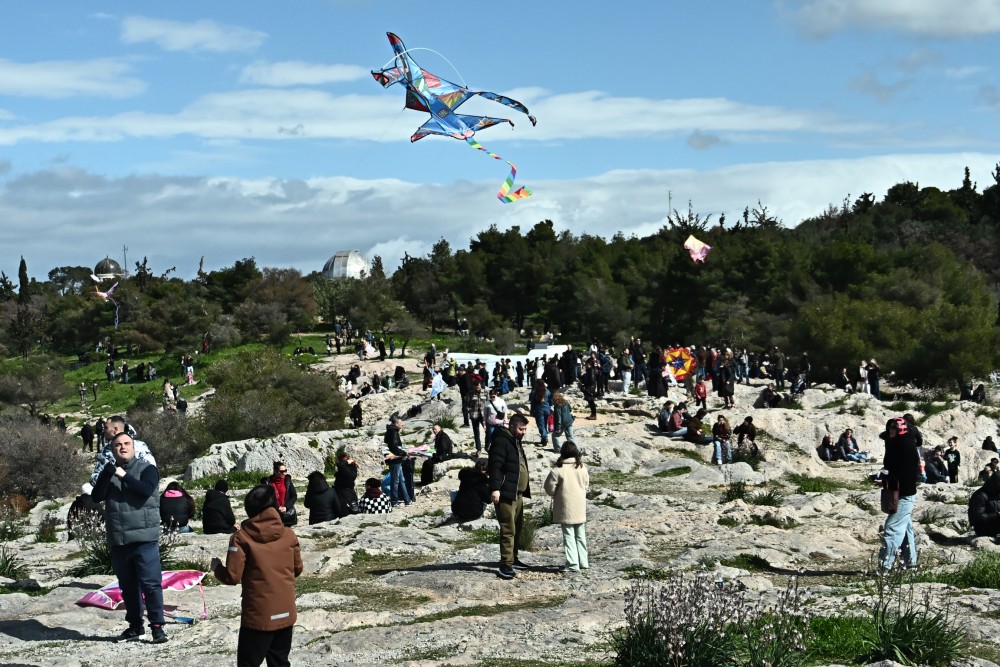 Λόφος Φιλοπάππου: Πέταγμα χαρταετού και φαγητό για μικρούς και μεγάλους