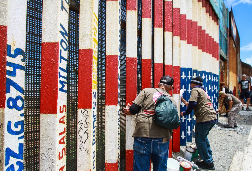 «Αυτοαπέλαση» με ένα κλικ για τους παράτυπους μετανάστες προτείνει η κυβέρνηση Τραμπ