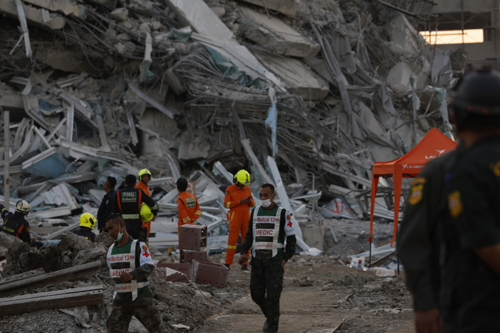 Κατέρρευσε κτήριο στην Κωνσταντινούπολη - Υπάρχουν τραυματίες (video)