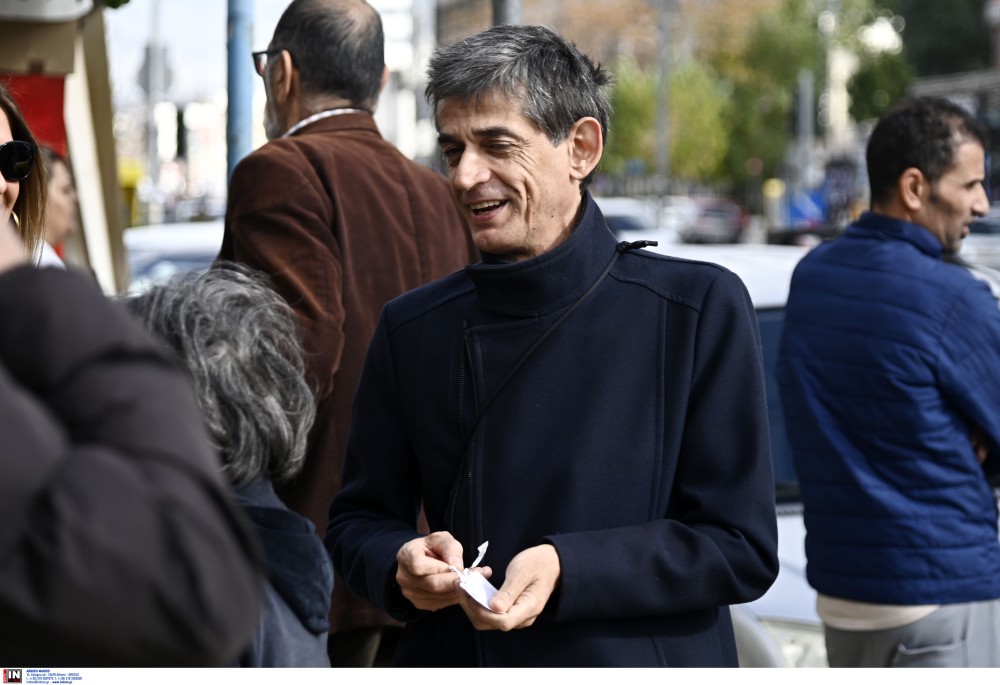 Ο Καρανίκας την «έπεσε» στην Ακρίτα: «Δημαγωγός και σούργελο σε μια συσκευασία»