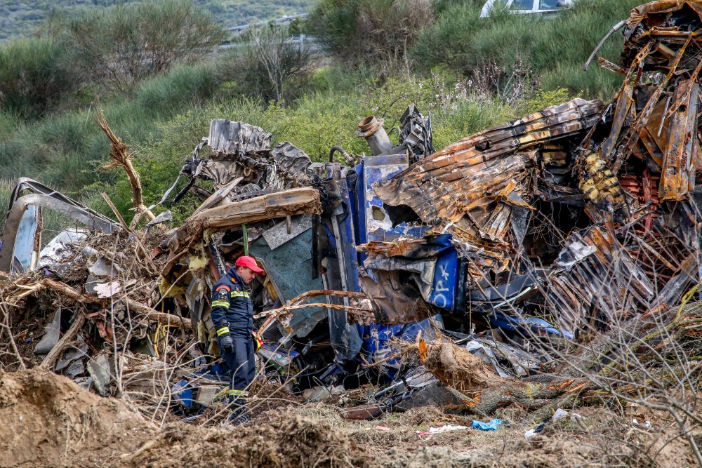 Τέμπη: τι είδαν οι πυροσβέστες στο Κουλούρι - Θα ελεγχθεί εάν το φρέον σχετίζεται με την έκρηξη