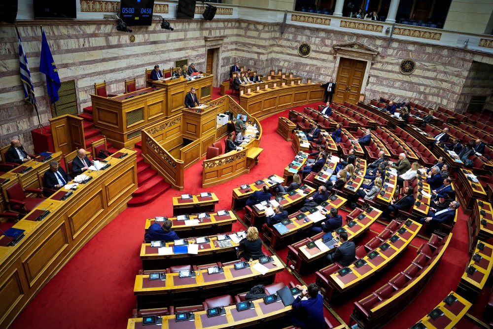 Αντιδημοκρατικό χάος α λα ΠΑΣΟΚ