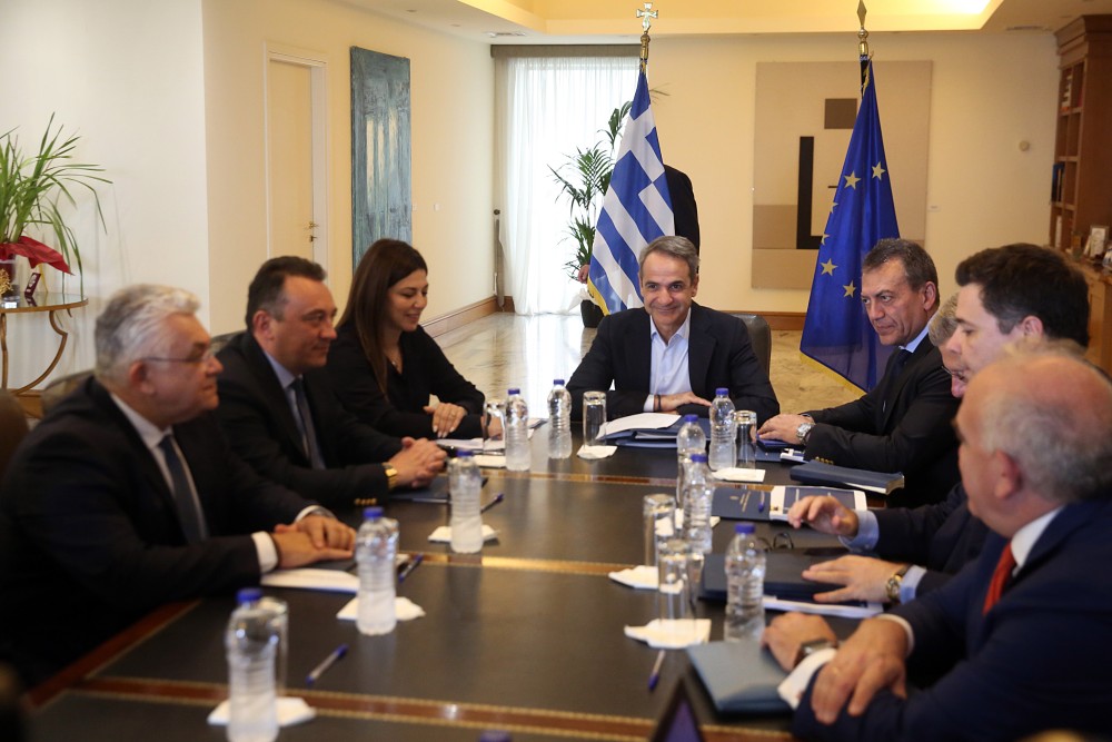 Σύσκεψη υπό τον Κυριάκο Μητσοτάκη στο υπουργείο Παιδείας (photos)