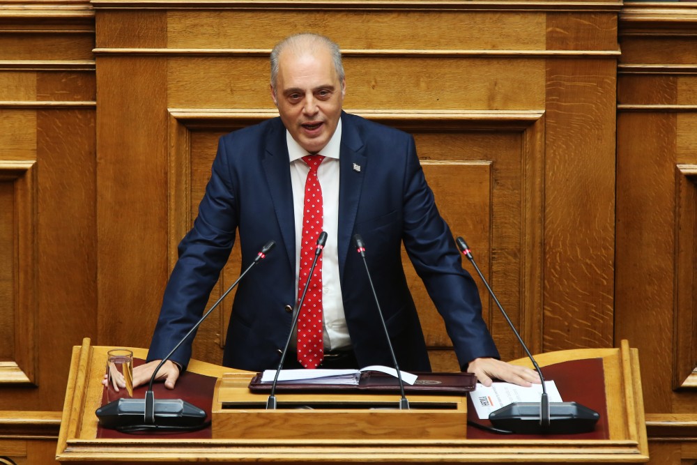 Βελόπουλος: από Τριαντόπουλο σε Γενηδούνια, υφαίνει το δικό του σενάριο συγκάλυψης