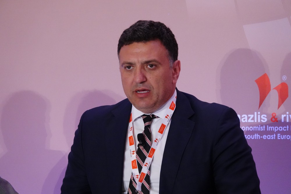 Κικίλιας από Σύρο: Στηρίζουμε τα νησιά με σταθερές τιμές ακτοπλοϊκών και ενίσχυση των υποδομών
