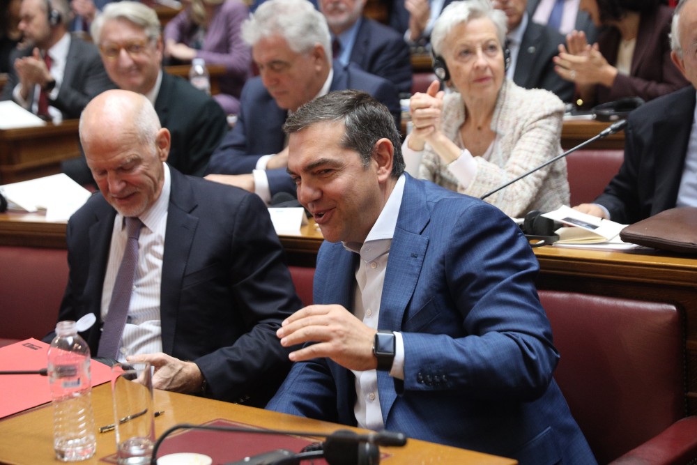 Ποιος «μαγειρεύει» συνεργασία Τσίπρα-Παπανδρέου;