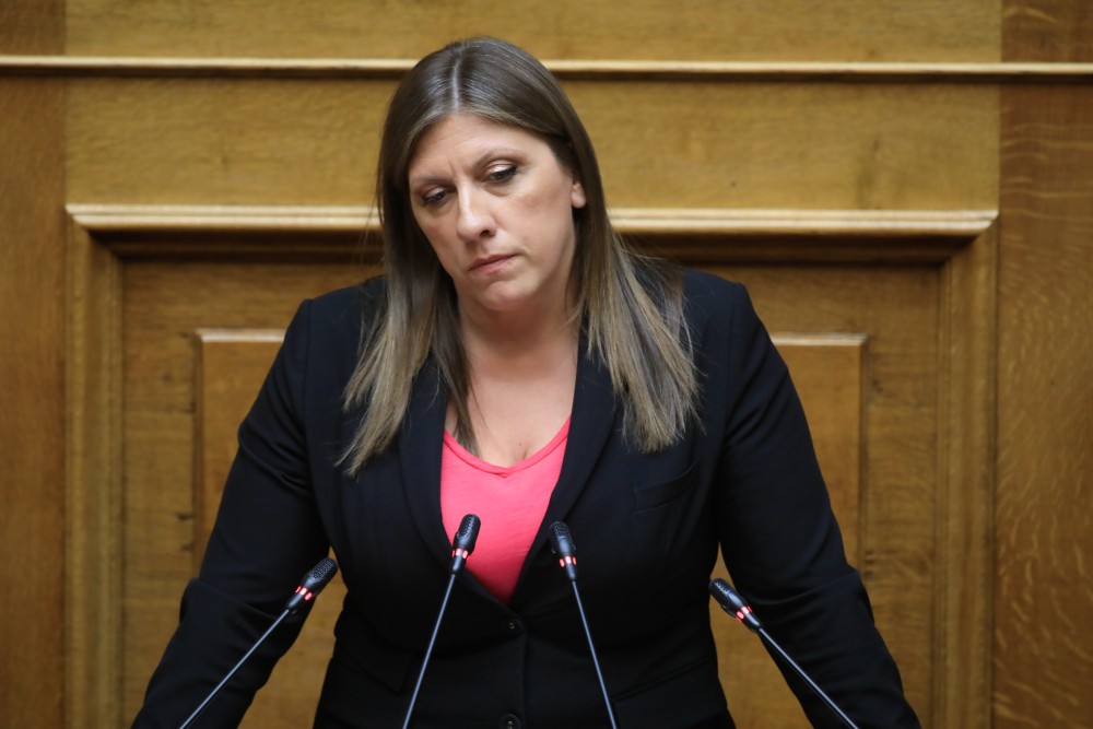 Κωνσταντοπούλου κατά Γεωργιάδη για τα «παντελόνια» – Αφωνία για Πολάκη (video)