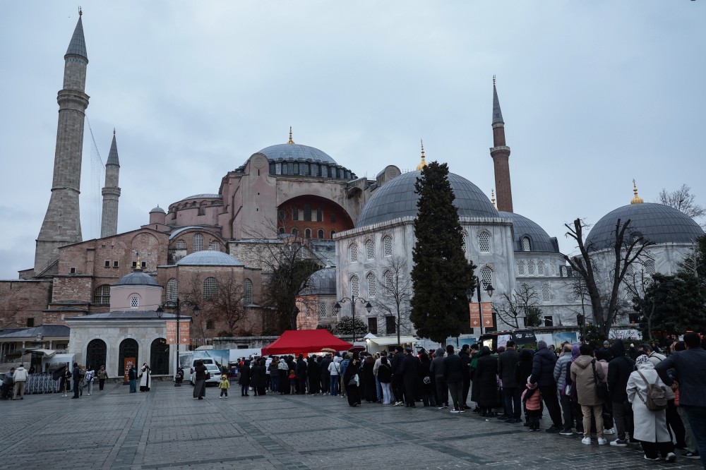 ΜΜΕ: Ο Λαβρόφ επικεφαλής της ρωσικής αντιπροσωπείας στην Κωνσταντινούπολη