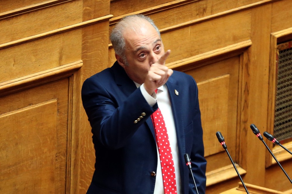 Βελόπουλος «ανακρίνει» την ΕΛΑΣ - άλλη μια παράσταση συνωμοσίας