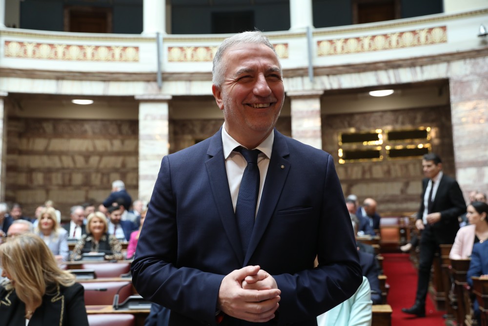 Καλαφάτης: Δίνουμε λύσεις, όχι υποσχέσεις για τη στέγαση