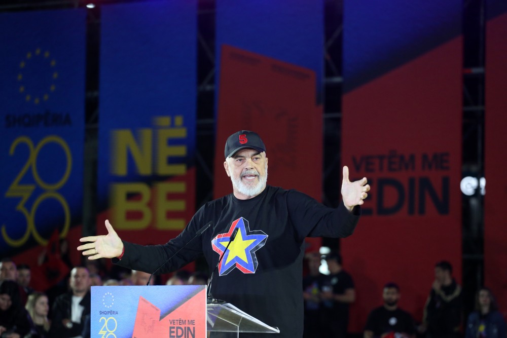 Νίκη Ράμα στην Αλβανία με το βλέμμα στην Ευρώπη: Αμφισβητεί το ποσοστό ο Μπερίσα