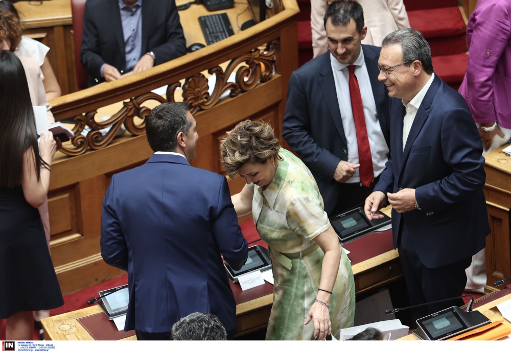 Κακά μαντάτα για τον Αλέξη, κωλοτούμπα Στέφανου και η έξοδος από τη Νέα Αριστερά