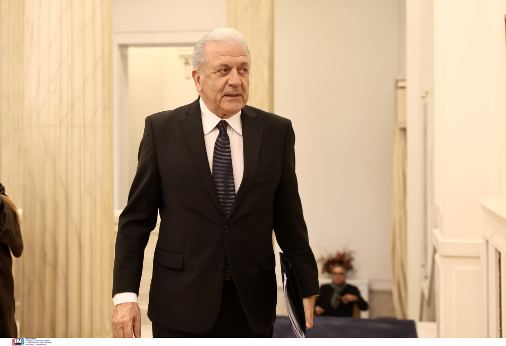 Δημήτρης Αβραμόπουλος για Παπαληγούρα: «Χαμηλών τόνων, με καθαρή σκέψη και πολιτικό πολιτισμό»