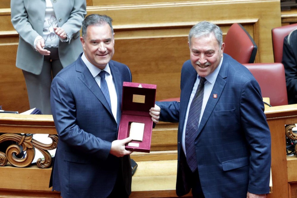 Τιμή στους αφανείς ήρωες της ζωής - εκδήλωση για τους εθελοντές αιμοδότες στη Βουλή (video)