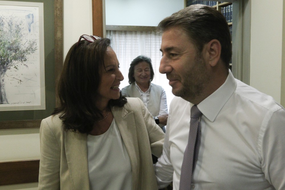 Η Διαμαντοπούλου στοιχειώνει τον Ανδρουλάκη