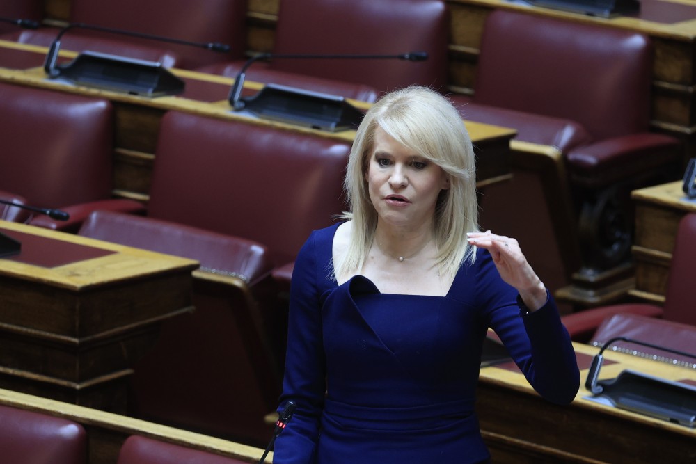 Απίστευτη Τζάκρη: Τρώνε μίζες από το… 1821 αλλά με τον Στέφανο θα τους αντισταθούμε