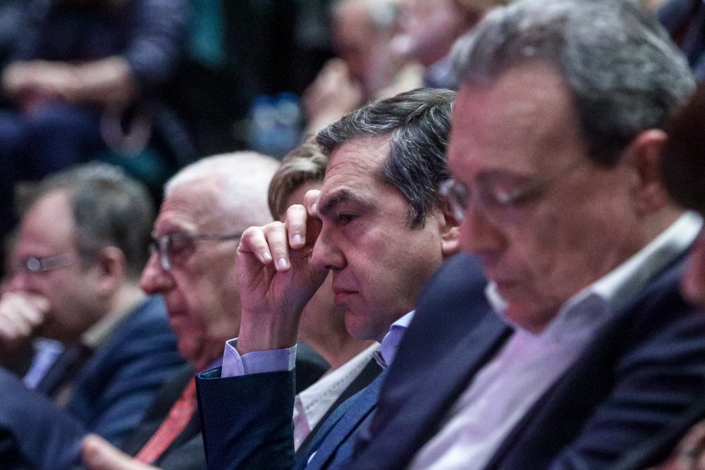 Πού να επιστρέψει ο Αλέξης Τσίπρας; Δεν τον θέλουν ούτε οι δικοί του