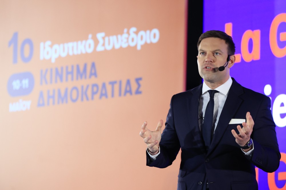 Ο Κασσελάκης θυμήθηκε τις ευθύνες Σπίρτζη για τα Τέμπη και εξαπολύει επίθεση στον ΣΥΡΙΖΑ