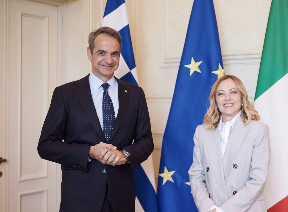 Μητσοτάκης - Μελόνι: Συμφωνία κορυφής με την Ιταλία για νέα τρένα και αμαξοστάσια (video)