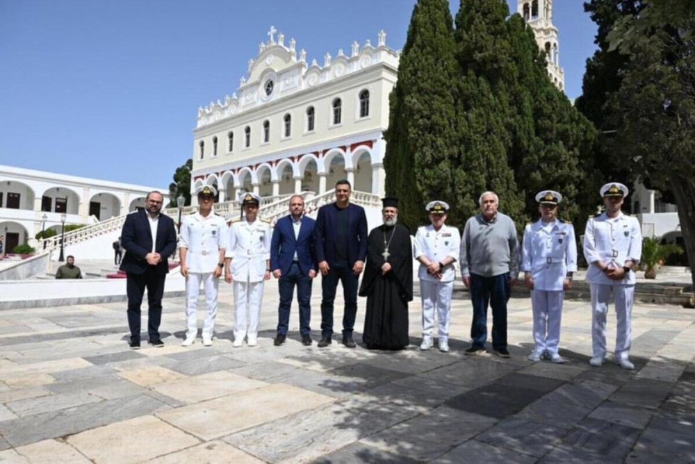 Κικίλιας: «Δημοπρατείται έργο 2,5 εκατομμυρίων ευρώ για την αναβάθμιση του κεντρικού λιμένα της Τήνου»