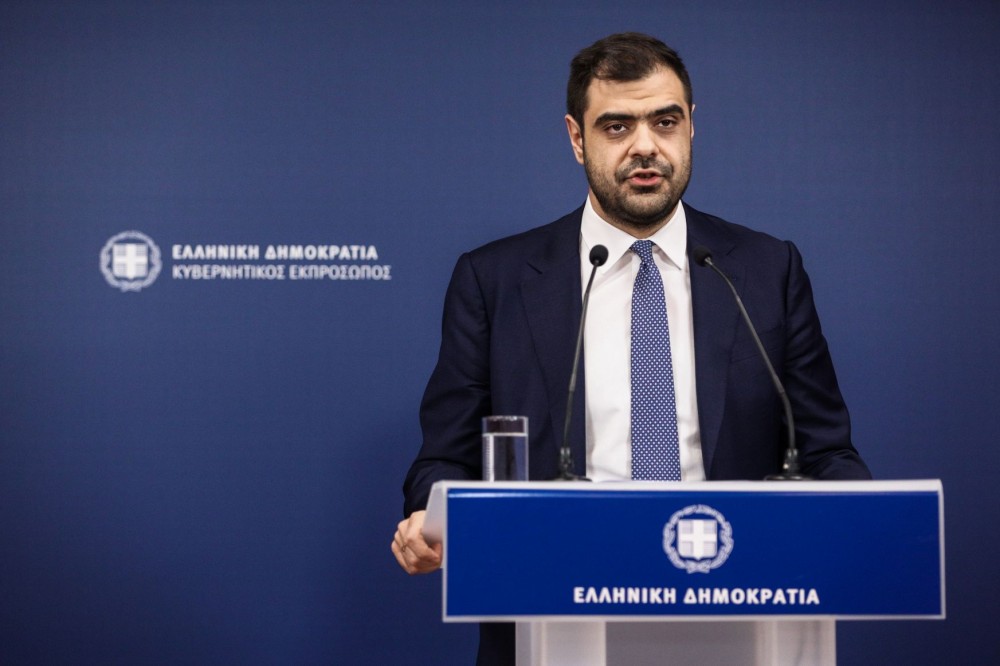 Μαρινάκης: Διαψεύδουμε κατηγορηματικά τα περί απαγόρευσης ψησταριών στα πανηγύρια