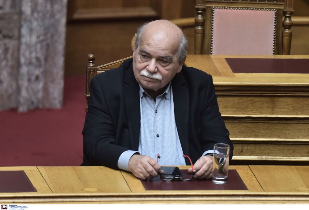 Νίκος Βούτσης για Ζωή Κωνσταντοπούλου: «Θου, Κύριε, φυλακήν τω στόματί μου»