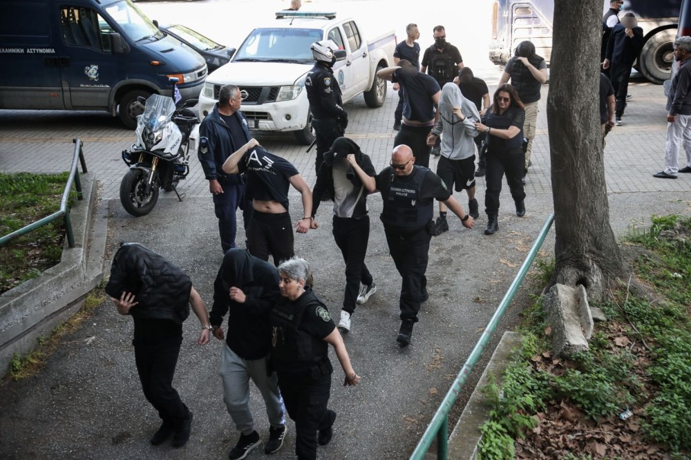 Θεσσαλονίκη: κακουργηματική δίωξη για 13 πράξεις στους συλληφθέντες της ακροδεξιάς οργάνωσης