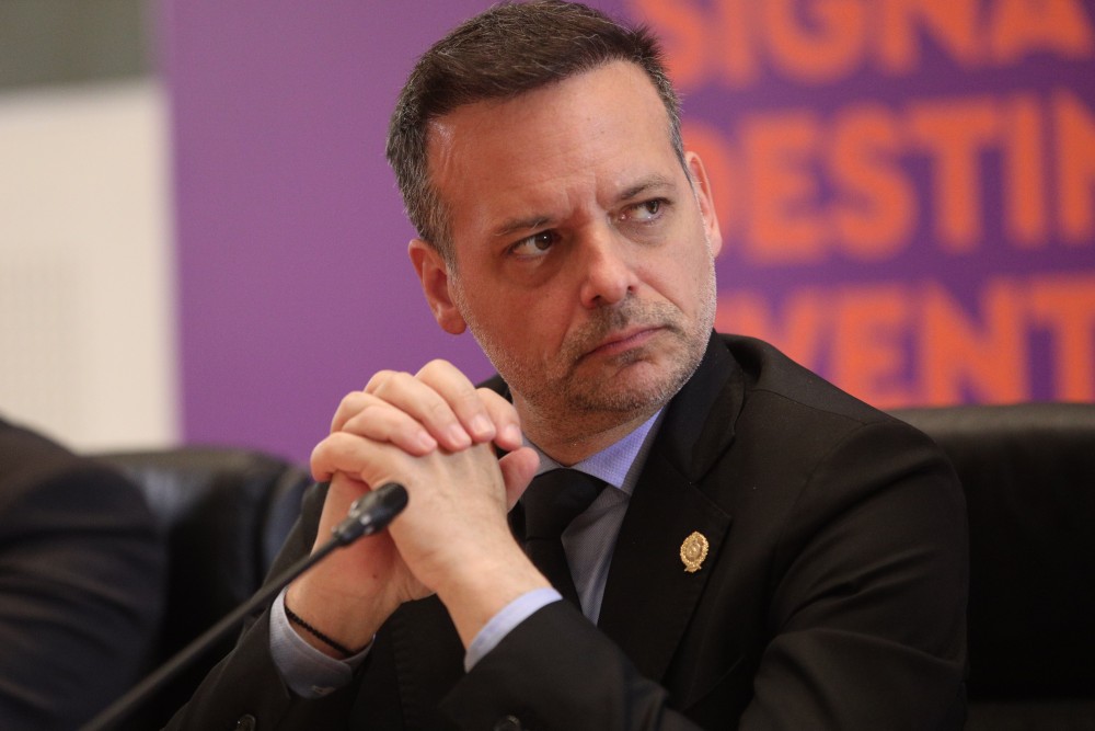 ΠΑΣΟΚ: ο… υπόγειος πόλεμος καλά κρατεί