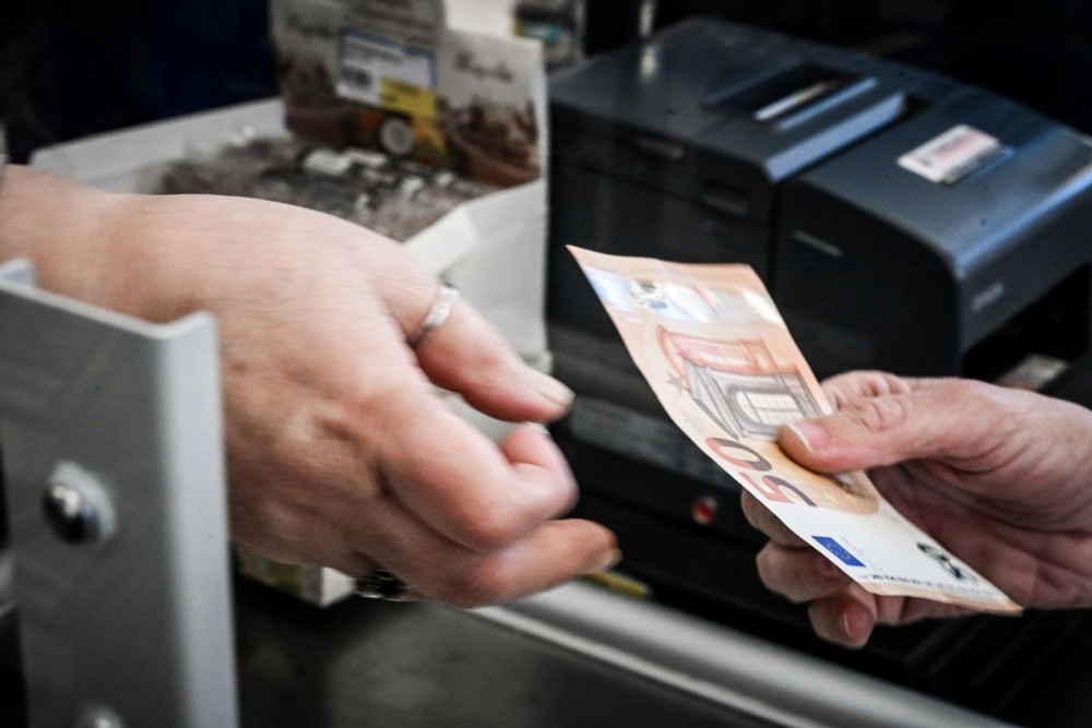 Eurostat: αυξημένο κατά 24% το καθαρό εισόδημα των Ελλήνων από το 2019
