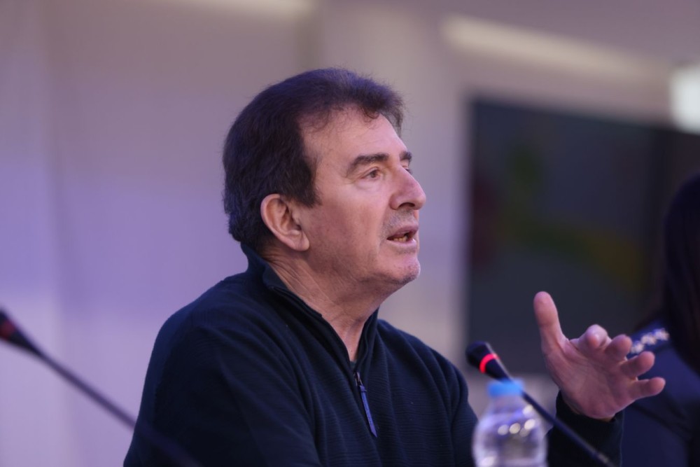 Χρυσοχοΐδης για ενδοοικογενειακή βία: Τα μέτρα αποδίδουν, αλλά έχουμε ακόμη δρόμο να διανύσουμε