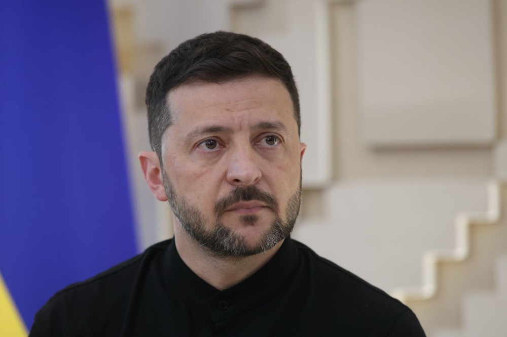 Ζελένσκι: Έτοιμοι για κατάπαυση πυρός και συνάντηση με Πούτιν – Συγκροτεί σταθερή διαπραγματευτική ομάδα