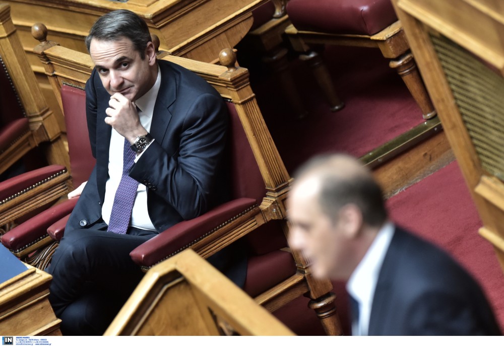Οι «άστεγοι» της… δεξιάς πολυκατοικίας