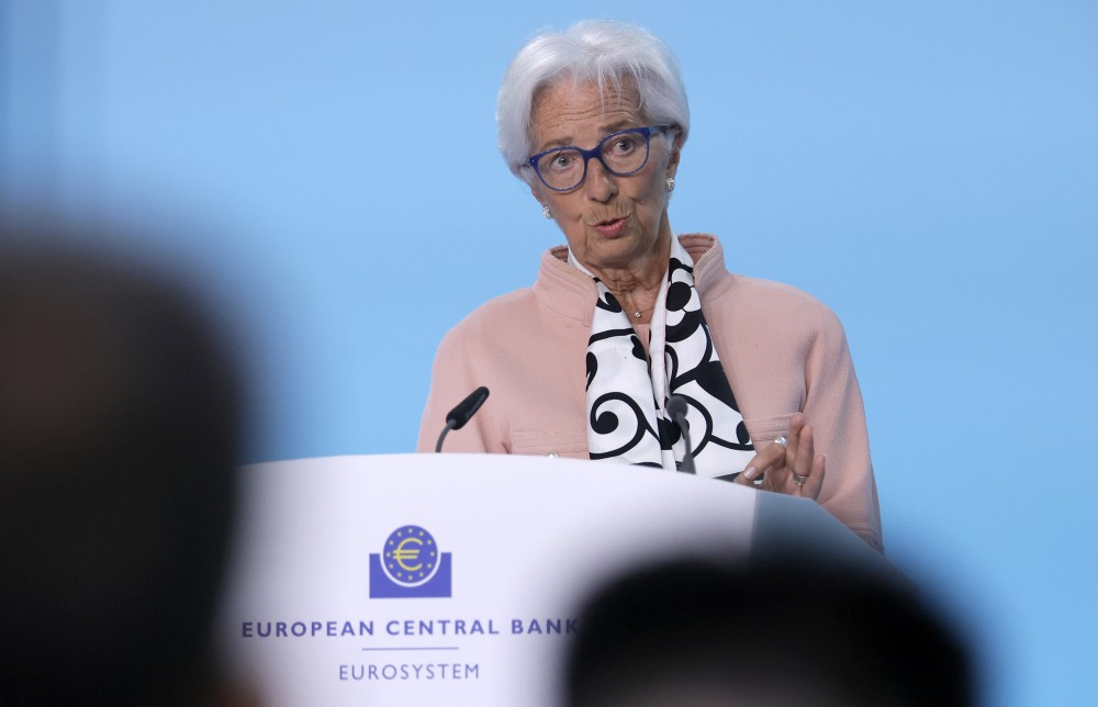 Λαγκάρντ: Η πολιτική Τραμπ δίνει ώθηση στο ευρώ