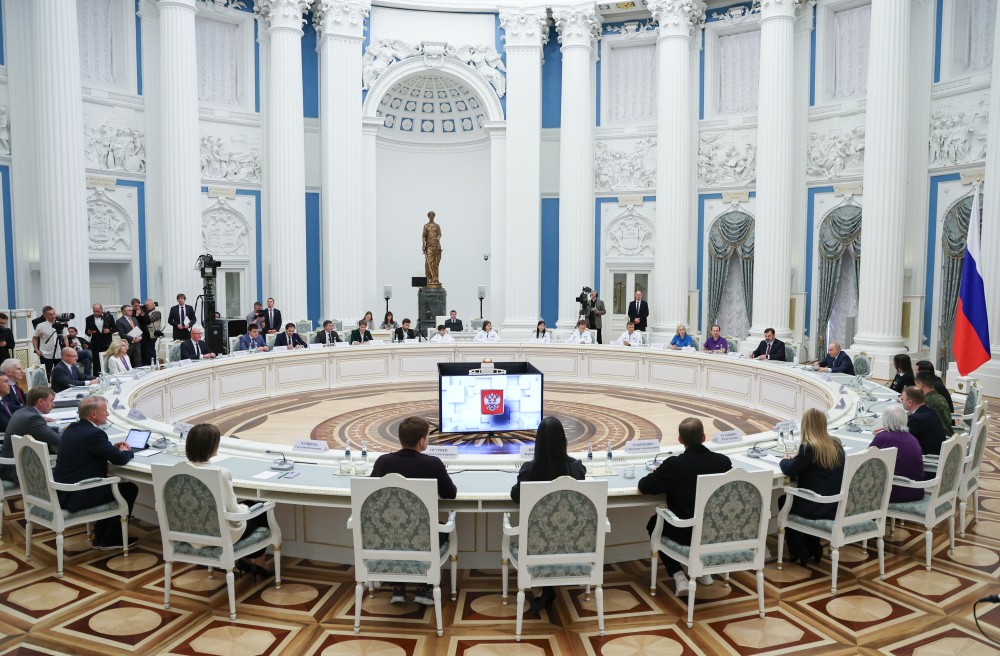 Οργή Κρεμλίνου για τη συμφωνία Γερμανίας-Ουκρανίας για τα όπλα