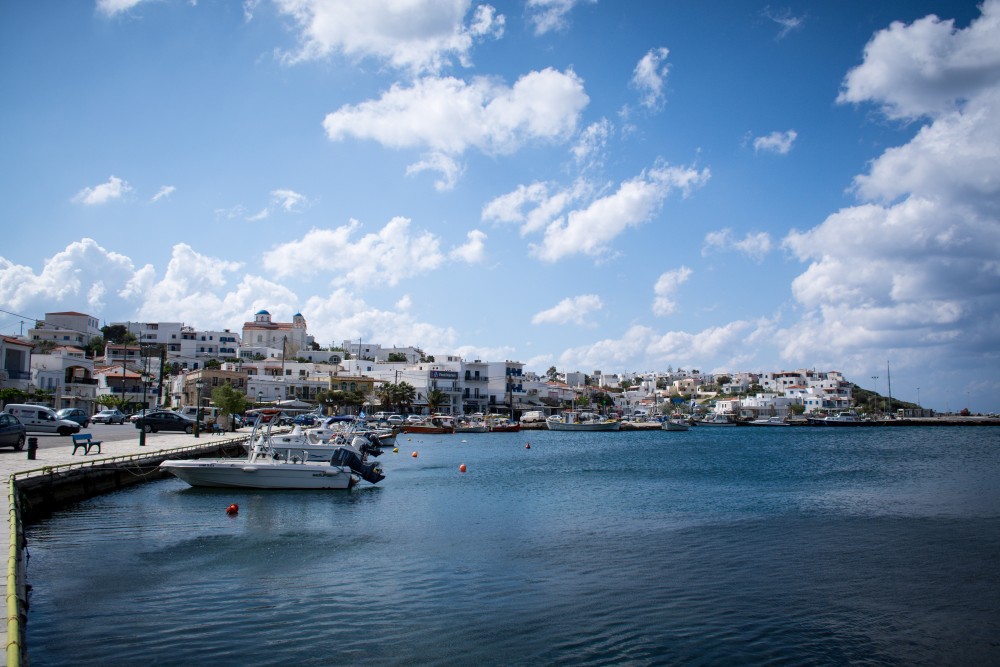 Η Άνδρος στα 24 μέρη με τους πιο εντυπωσιακούς φάρους του πλανήτη