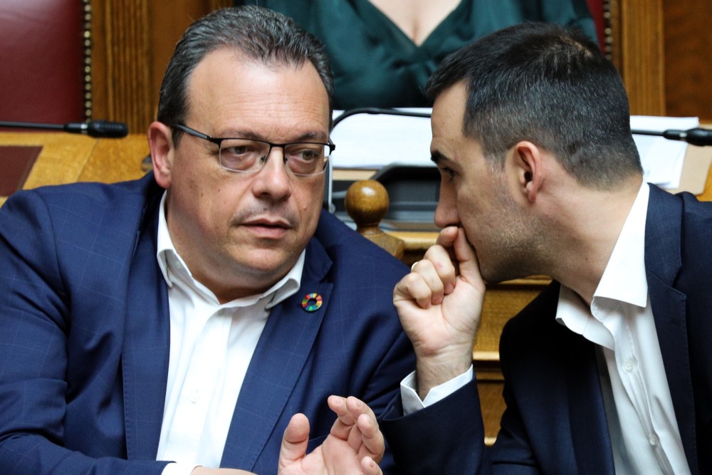 ΣΥΡΙΖΑ - Νέα Αριστερά: φλερτάρουν, αλλά δεν παντρεύονται…
