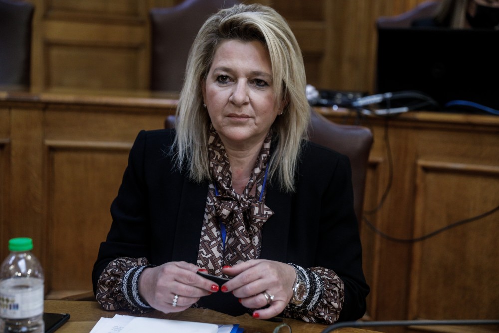 ΕΟΠΥΥ - Καρποδίνη για κατ’ οίκον διανομή φαρμάκων: Ασφαλής πρόσβαση στη φαρμακευτική αγωγή
