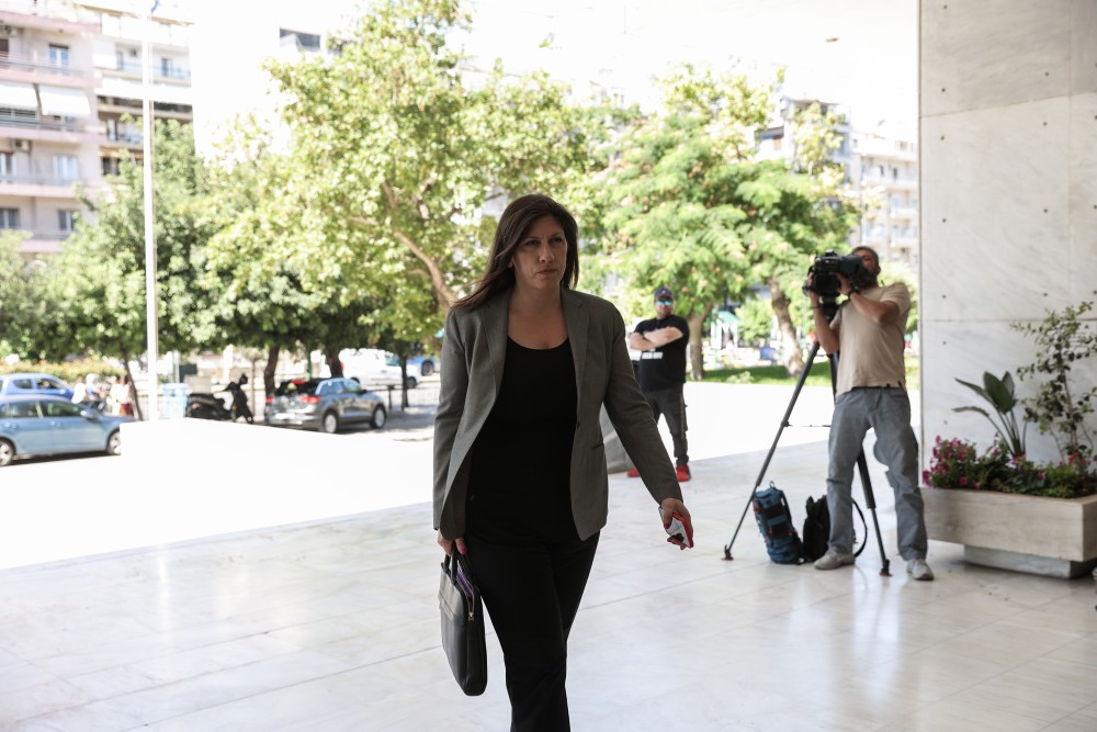 Ένωση Δικαστών και Εισαγγελέων κατά Κωνσταντοπούλου για δίκη στη Λαμία: Εικόνες ντροπής